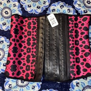 Brand new waist trainer